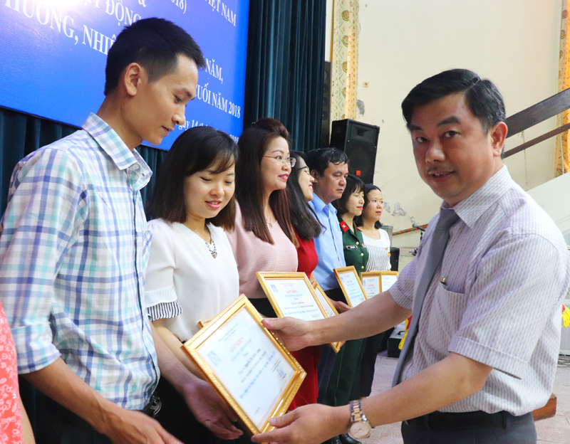 Báo chí Hà Nội làm tốt công tác tuyên truyền đưa Nghị quyết của Đảng vào cuộc sống - Ảnh 4