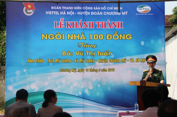 Viettel Hà Nội tổ chức bàn giao “Ngôi nhà 100 đồng” cho gia đình hộ nghèo tại huyện Chương Mỹ - Ảnh 1