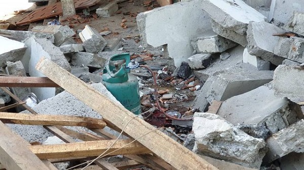 Nghệ An: Sau tiếng nổ lớn, 3 người trong một gia đình thương vong - Ảnh 2
