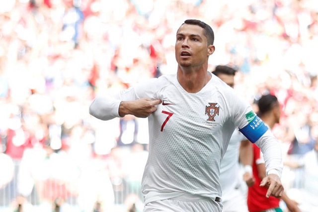 Ronaldo chính thức trở thành cầu thủ châu Âu ghi bàn nhiều nhất trong màu áo đội tuyển quốc gia - Ảnh 2