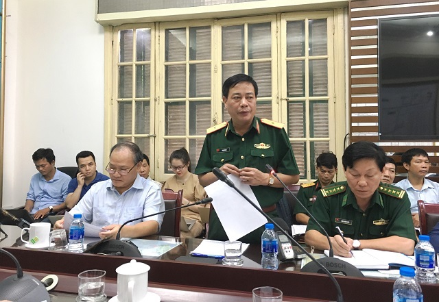Bộ trưởng Nguyễn Xuân Cường chủ trì họp ứng phó bão số 4 - Ảnh 2
