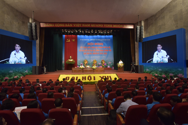 Chủ tịch Nguyễn Đức Chung đối thoại với công nhân lao động Thành phố - Ảnh 1