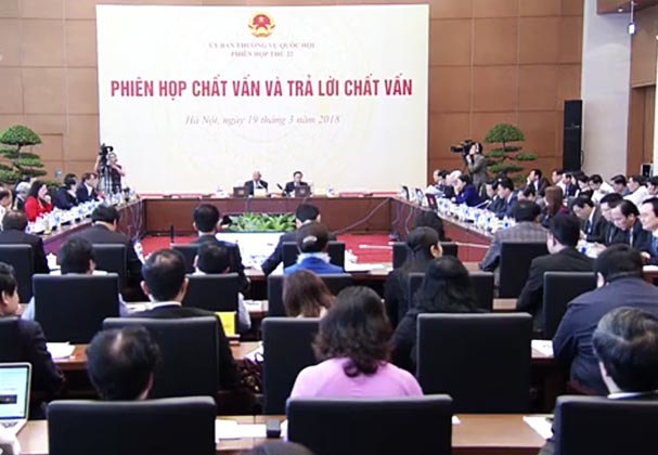 Bộ trưởng Bộ Tư pháp Lê Thành Long trả lời chất vấn - Ảnh 3