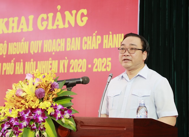 Hà Nội: Khai giảng lớp đào tạo cán bộ nguồn quy hoạch Ban Chấp hành Đảng bộ TP - Ảnh 2