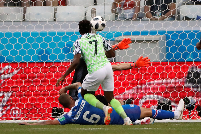 "Đại bàng xanh" châu Phi đánh bại Iceland với tỷ số 2-0 ở lượt trận thứ hai bảng D World Cup 2018 - Ảnh 2