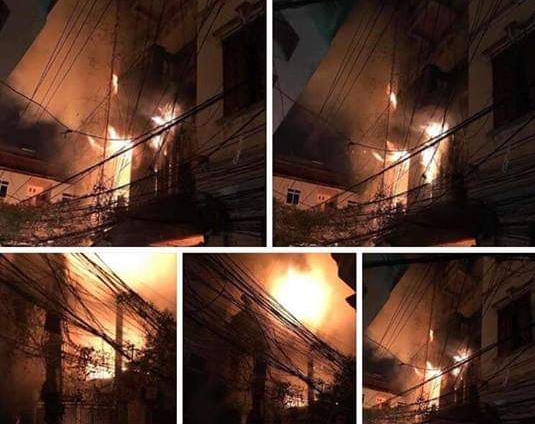 Hà Nội: Điều tra nguyên nhân vụ cháy  nhà 4 tầng trên phố Pháo Đài Láng khiến 2 người bị thương - Ảnh 2