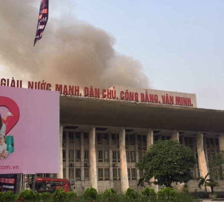 Hà Nội: Xử lý kịp thời vụ hỏa hoạn tại cung văn hóa hữu nghị Việt Xô - Ảnh 1