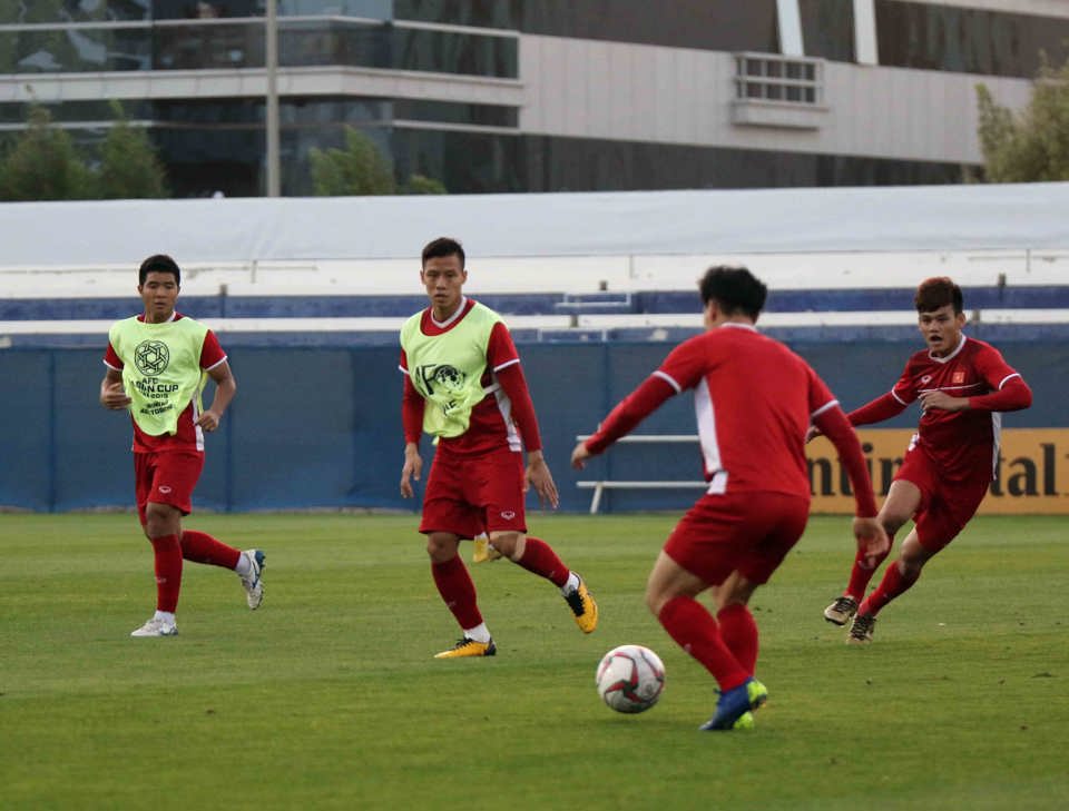 HLV Park Hang Seo làm công tác tư tưởng trước trận đấu với đội tuyển Jordan - Ảnh 7