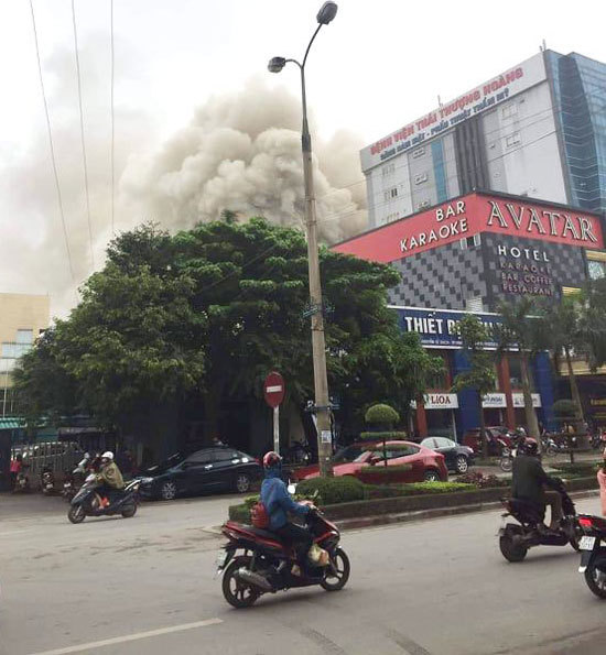 Nghệ An: Cháy lớn tại khu tổ hợp khách sạn Avatar, 4 người thương vong - Ảnh 1