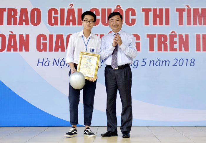 24 học sinh nhận giải Cuộc thi “Vì An toàn giao thông Thủ đô” trên internet - Ảnh 5