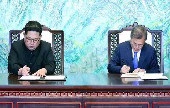 KCNA: Tổng thống Moon và Nhà lãnh đạo Kim cam kết “phi hạt nhân hóa hoàn toàn” - Ảnh 1