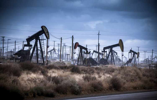 Căng thẳng chính trị ở Trung Đông hỗ trợ đà leo dốc của giá dầu - Ảnh 2