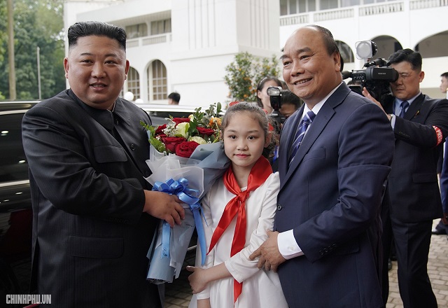 Thủ tướng Chính phủ Nguyễn Xuân Phúc tiếp Chủ tịch Kim Jong-un - Ảnh 3