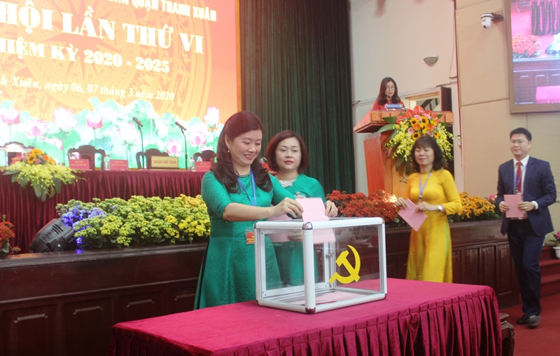 Tổ chức thành công Đại hội điểm tại Đảng bộ Cơ quan UBND quận Thanh Xuân - Ảnh 2