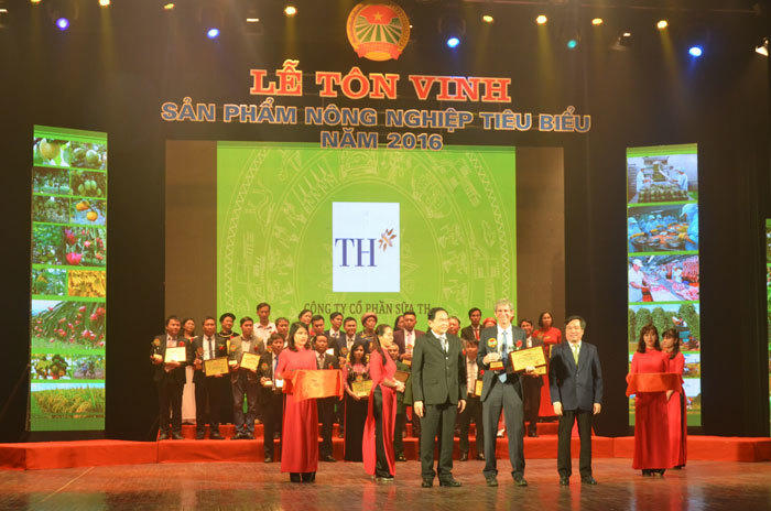 TH true MILK nhận giải thưởng sản phẩm nông nghiệp tiêu biểu - Ảnh 1