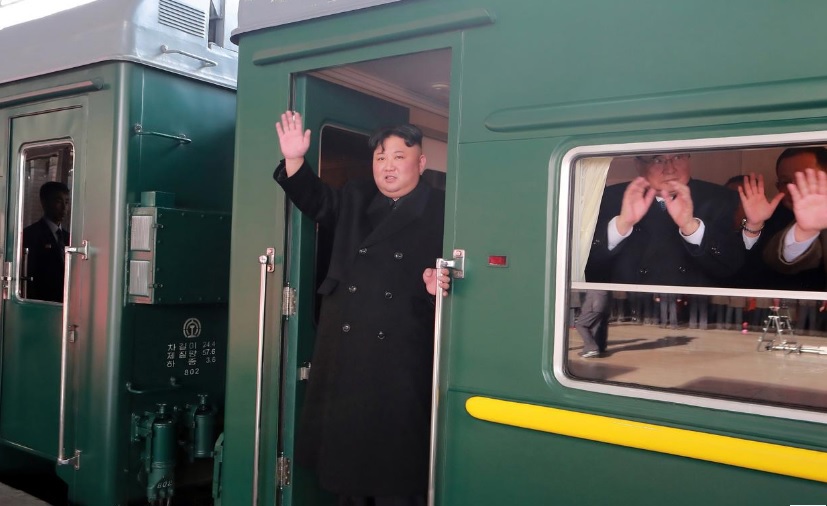 Sức mạnh đoàn tàu màu xanh của Chủ tịch Kim Jong Un tới Việt Nam - Ảnh 1