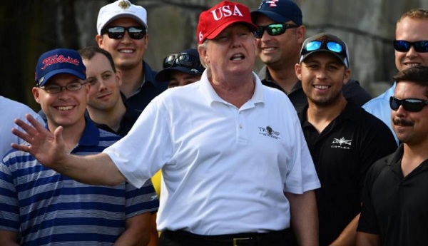 Ông Trump thừa cân, đặt mục tiêu giảm 4kg vào năm tới - Ảnh 1