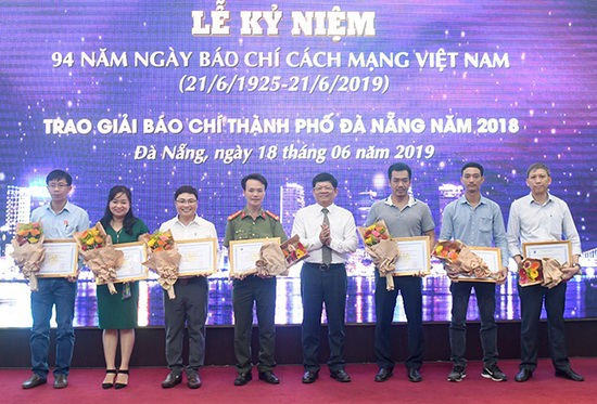 Báo Kinh Tế & Đô Thị đoạt giải nhì giải báo chí Đà Nẵng năm 2018 - Ảnh 1