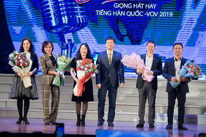 Con trai Sao Mai Hoàng Tùng lọt vào Chung kết Giọng hát hay tiếng Hàn Quốc - VOV 2019 - Ảnh 2