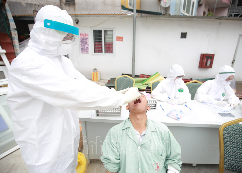 [Ảnh] Cận cảnh bên trong Bệnh viện Thận Hà Nội bị cách ly do liên quan tới bệnh nhân 254 - Ảnh 13