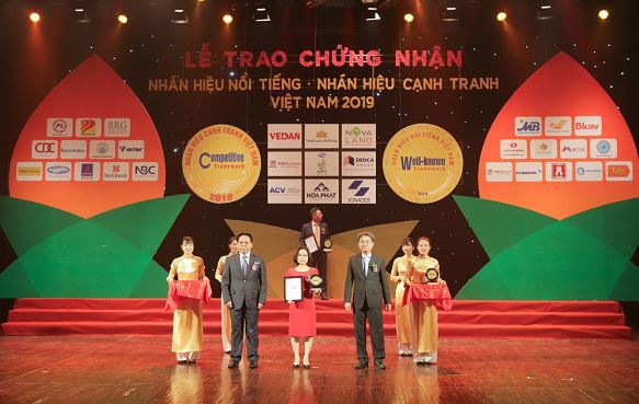 Tập đoàn Hòa Phát vinh dự nằm trong “Top 10 Nhãn hiệu Nổi tiếng Việt Nam” năm 2019 - Ảnh 1