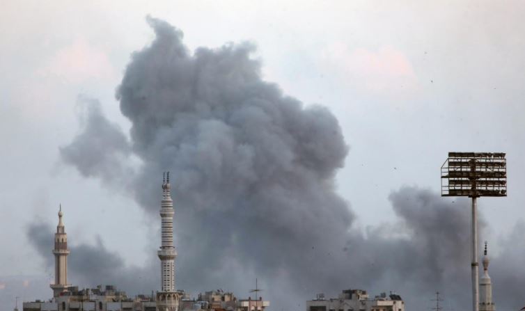 Chính phủ Syria không kích thành trì cuối cùng gần Damascus của phe nổi dậy - Ảnh 1