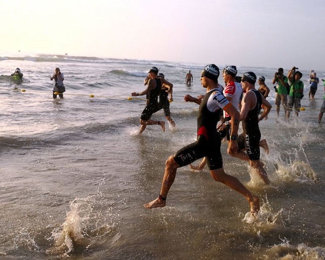 Ironman 70.3 Đà Nẵng - Việt Nam 2018: Cùng nhau vượt trội hơn mỗi ngày - Ảnh 1