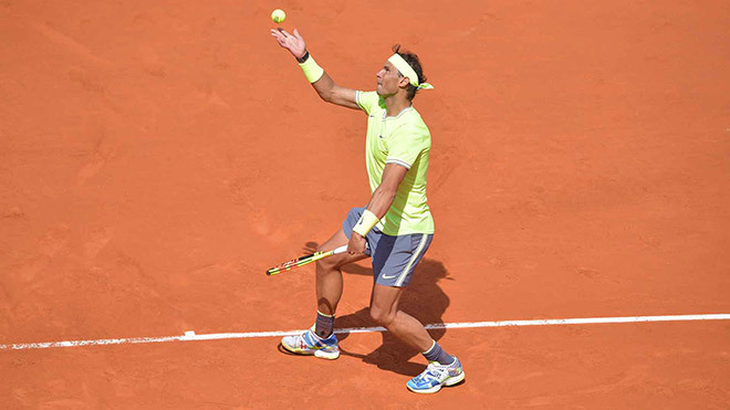 Roland Garros ngày 4: Nadal đè bẹp trong gang tấc - Ảnh 1