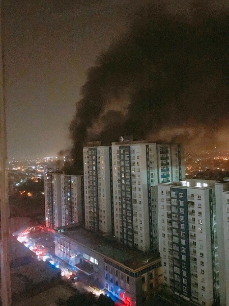 Cháy chung cư cao cấp ở TP Hồ Chí Minh, 13 người tử vong - Ảnh 1