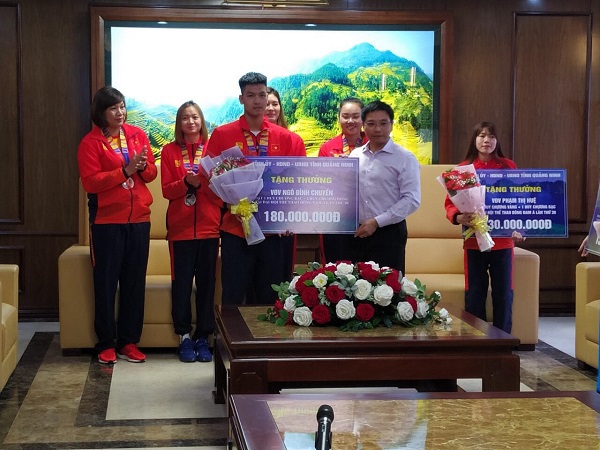Quảng Ninh chi 1,68 tỷ đồng thưởng HLV, VĐV SEA Games 30 - Ảnh 2