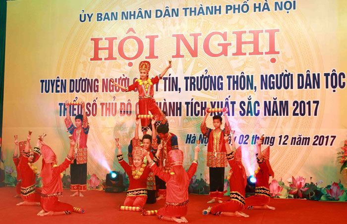 Tuyên dương người có uy tín, trưởng thôn, người dân tộc thiểu số Thủ đô năm 2017 - Ảnh 3