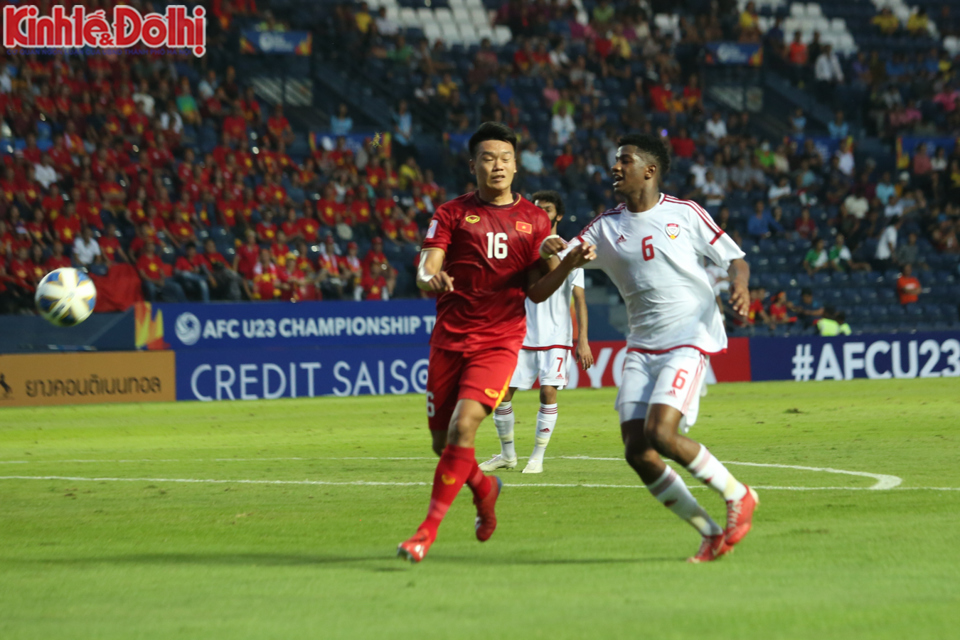 [Ảnh] Bùi Tiến Dũng thi đấu ấn tượng, U23 Việt Nam chia điểm với U23 UAE - Ảnh 6