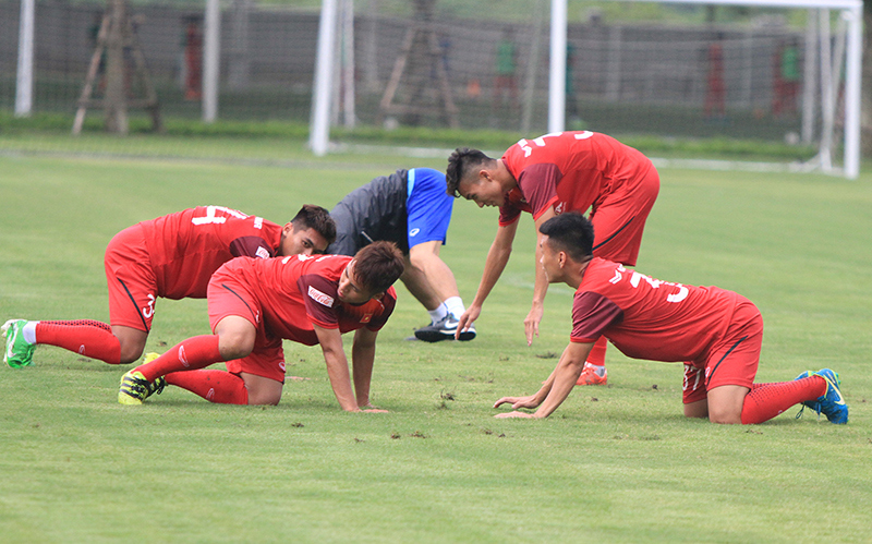 Thầy Park thử lửa chọn cầu thủ cho đội hình giành vàng tại Seagames - Ảnh 6