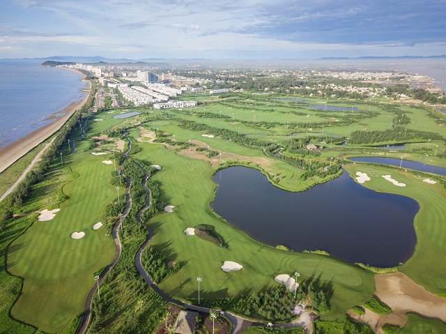 Chuỗi liên hoàn sân golf 18 hố ven biển: Điểm sáng quần thể FLC Quảng Bình - Ảnh 2