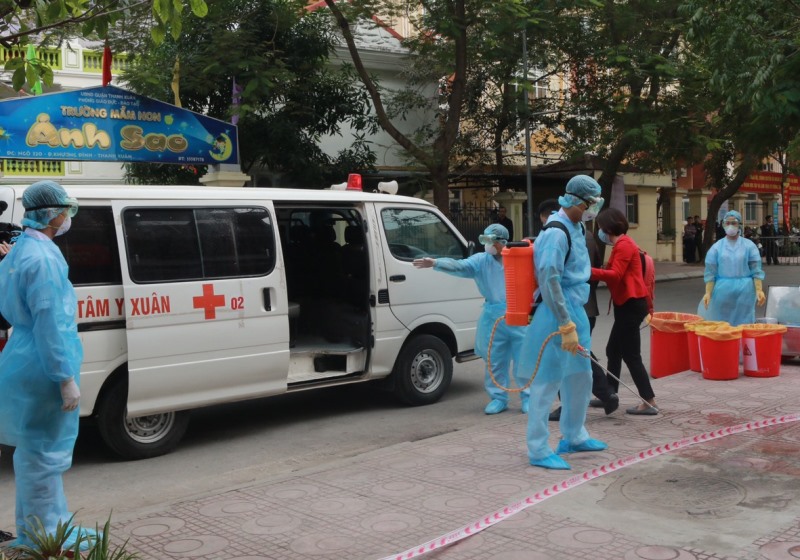 Cận cảnh diễn tập phòng chống bệnh MERS-CoV tại Thanh Xuân - Ảnh 2