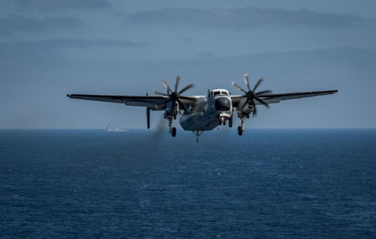 Mỹ dừng tìm kiếm 3 thủy thủ mất tích trong vụ rơi máy bay tại biển Philippines - Ảnh 1