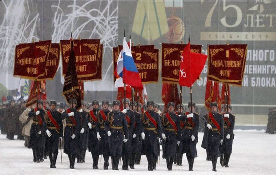 Toàn cảnh lễ diễu binh của Nga kỷ niệm 75 năm cuộc bao vây Leningrad - Ảnh 1