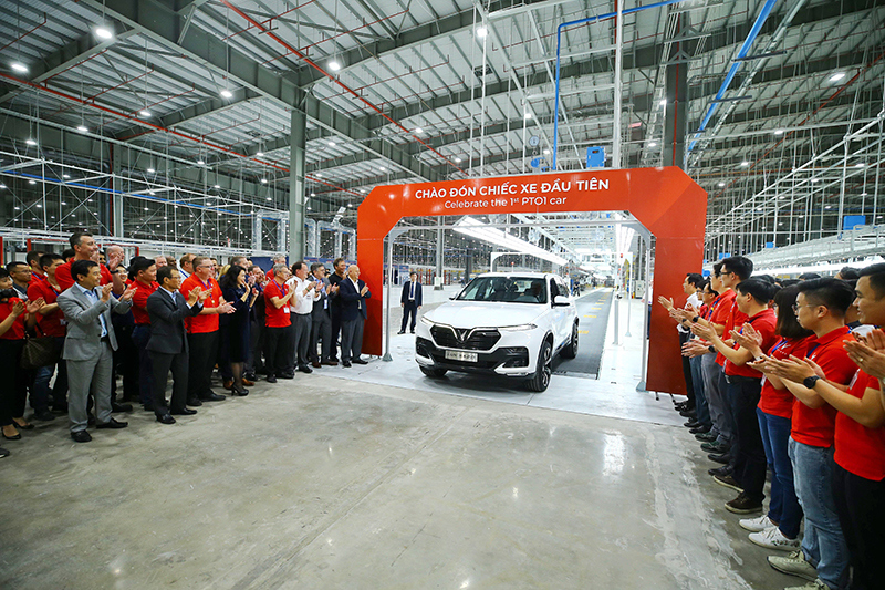 VinFast hoàn thành sản xuất thử nghiệm chiếc xe Lux Suv đầu tiên - Ảnh 1