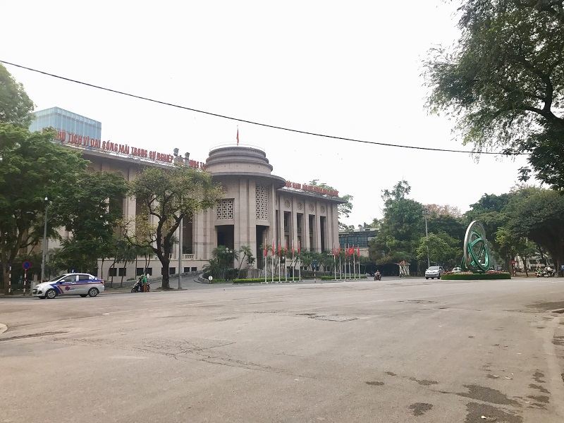 Chùm ảnh: Đường phố Hà Nội thông thoáng trong dịp nghỉ lễ - Ảnh 3