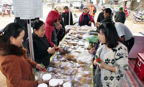 Khai mạc Phiên chợ Việt tại huyện Thạch Thất - Ảnh 1