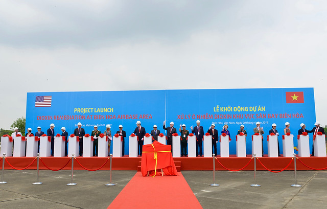 Mỹ và Việt Nam khởi động dự án xử lý dioxin tại Sân bay Biên Hòa - Ảnh 1