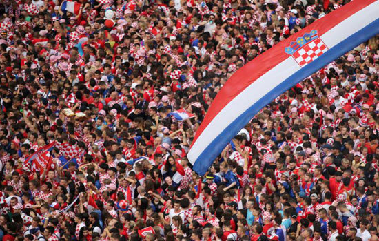 Fans Croatia và Pháp vỡ òa cảm xúc sau trận chung kết World Cup - Ảnh 10