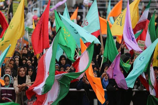 Hàng trăm nghìn người dân Iran tuần hành kỷ niệm 40 năm Cách mạng Hồi giáo - Ảnh 1