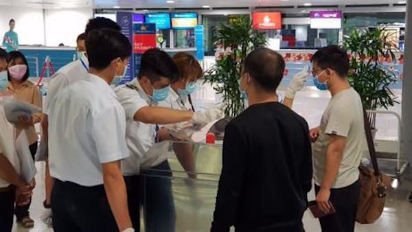 TP Hồ Chí Minh: Kiểm dịch chuyến bay đầu tiên có hành khách đến từ tàu Westerdam - Ảnh 2