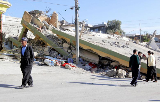 Chùm ảnh trận động đất Iran-Iraq làm hơn 7.000 người thương vong - Ảnh 10