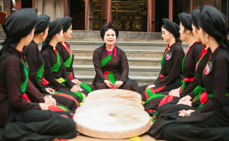 Thí sinh “Người đẹp Kinh Bắc” hào hứng trải nghiệm văn hóa quan họ - Ảnh 7