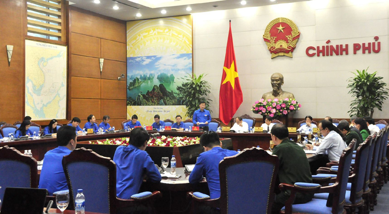 Thủ tướng Nguyễn Xuân Phúc: Thanh niên cần chấn chỉnh ngay tình trạng đi làm muộn, về sớm - Ảnh 3
