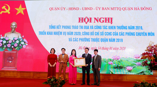 Hà Đông: Văn phòng UBND quận được tặng thưởng Huân chương Lao động hạng Ba - Ảnh 2