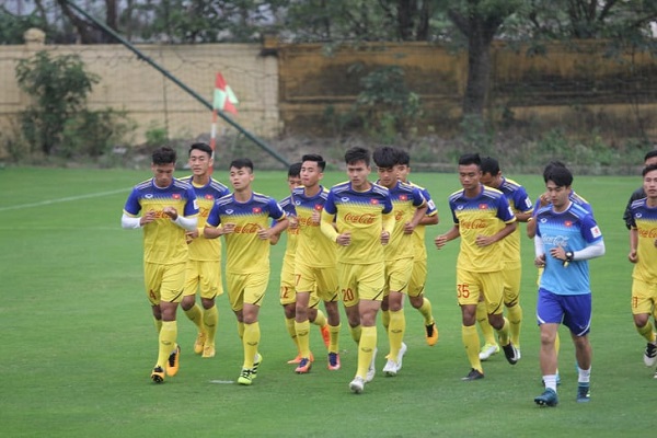 U23 Việt Nam thiếu vắng hơn nửa đội hình trong ngày tập luyện đầu tiên - Ảnh 1