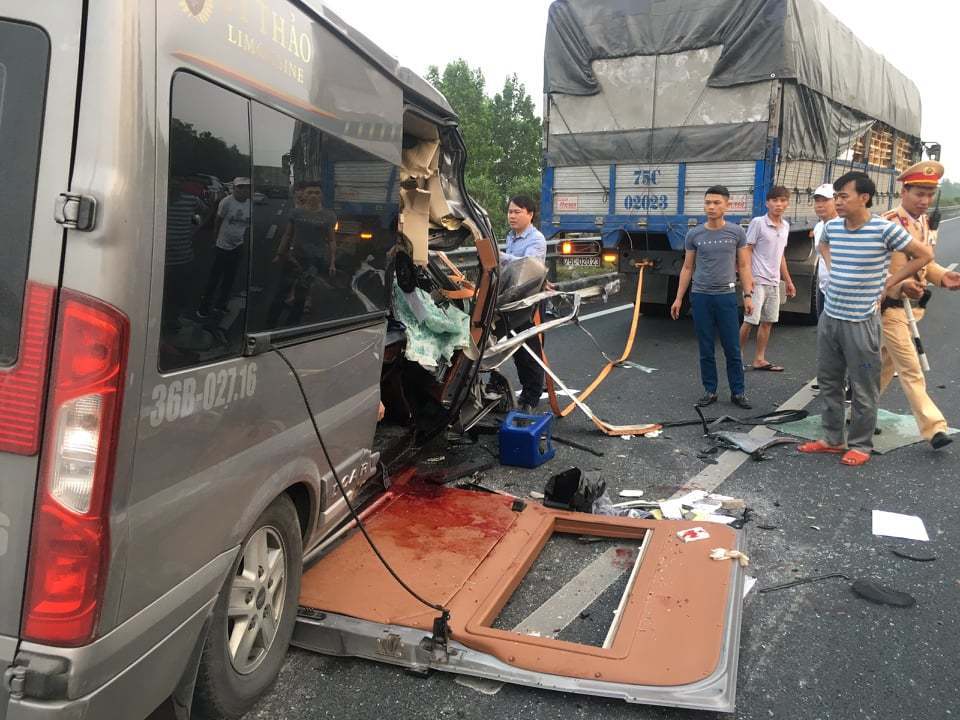 Tai nạn giao thông trên cao tốc Pháp Vân khiến 2 người tử vong - Ảnh 1